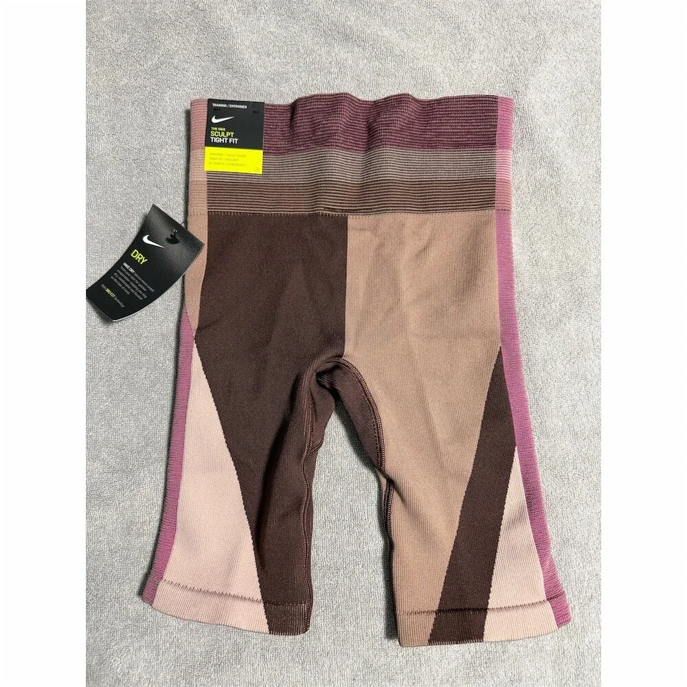 Nike Womens Biker Shorts Size XS Multicolor Colorblock High Rise 8in